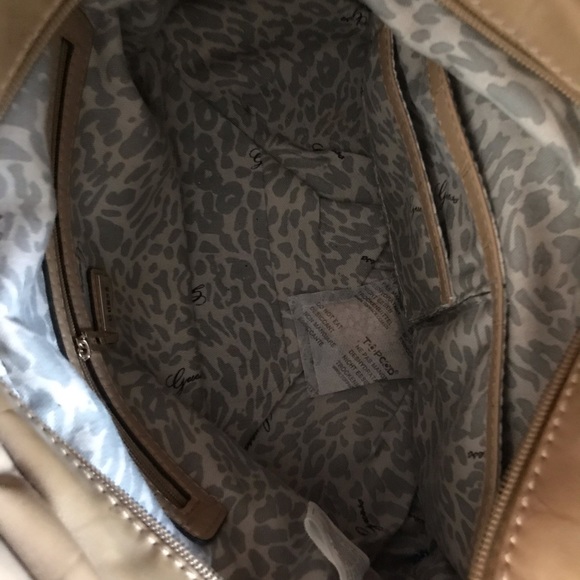 NWT Guess purse - Picture 7 of 7